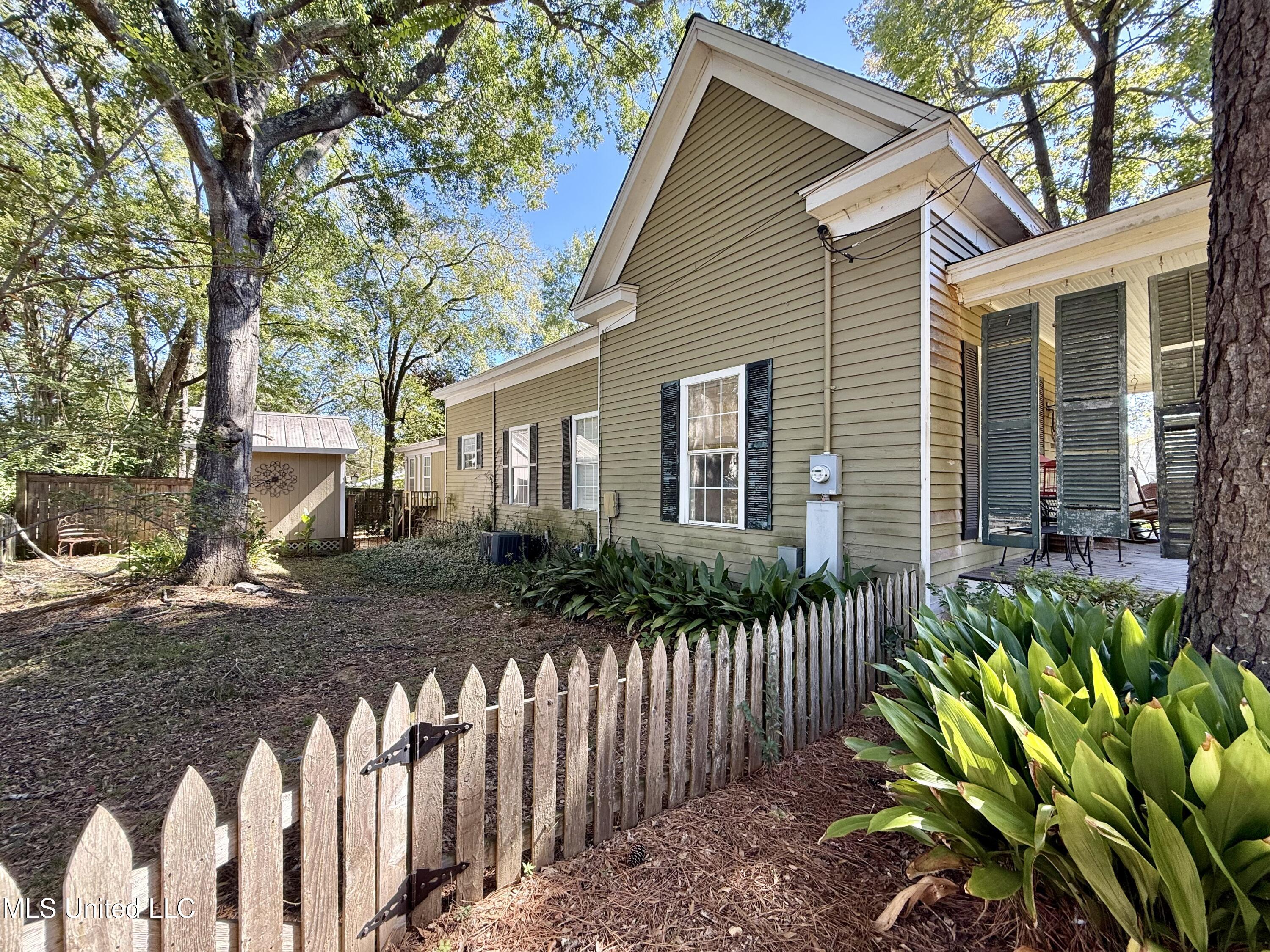 309 South Jackson Street Crystal Springs, MS 39059 - Photo 29 of 45 IMG_5896