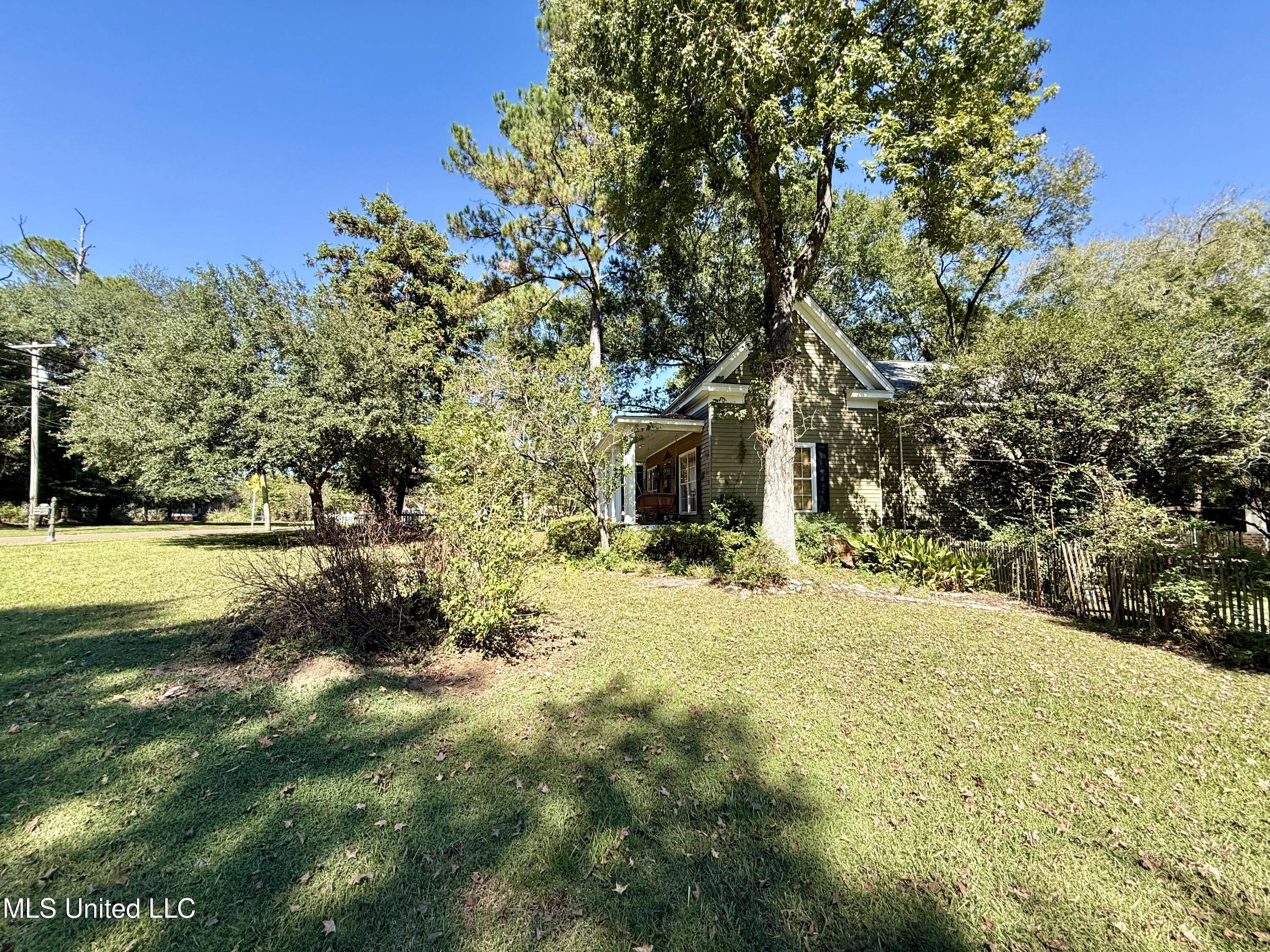 309 South Jackson Street Crystal Springs, MS 39059 - Photo 34 of 45 IMG_5905