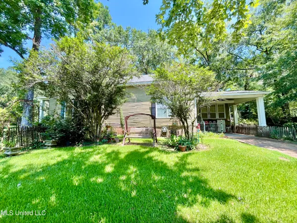 $175,000 | 309 South Jackson Street, Crystal Springs, MS 39059