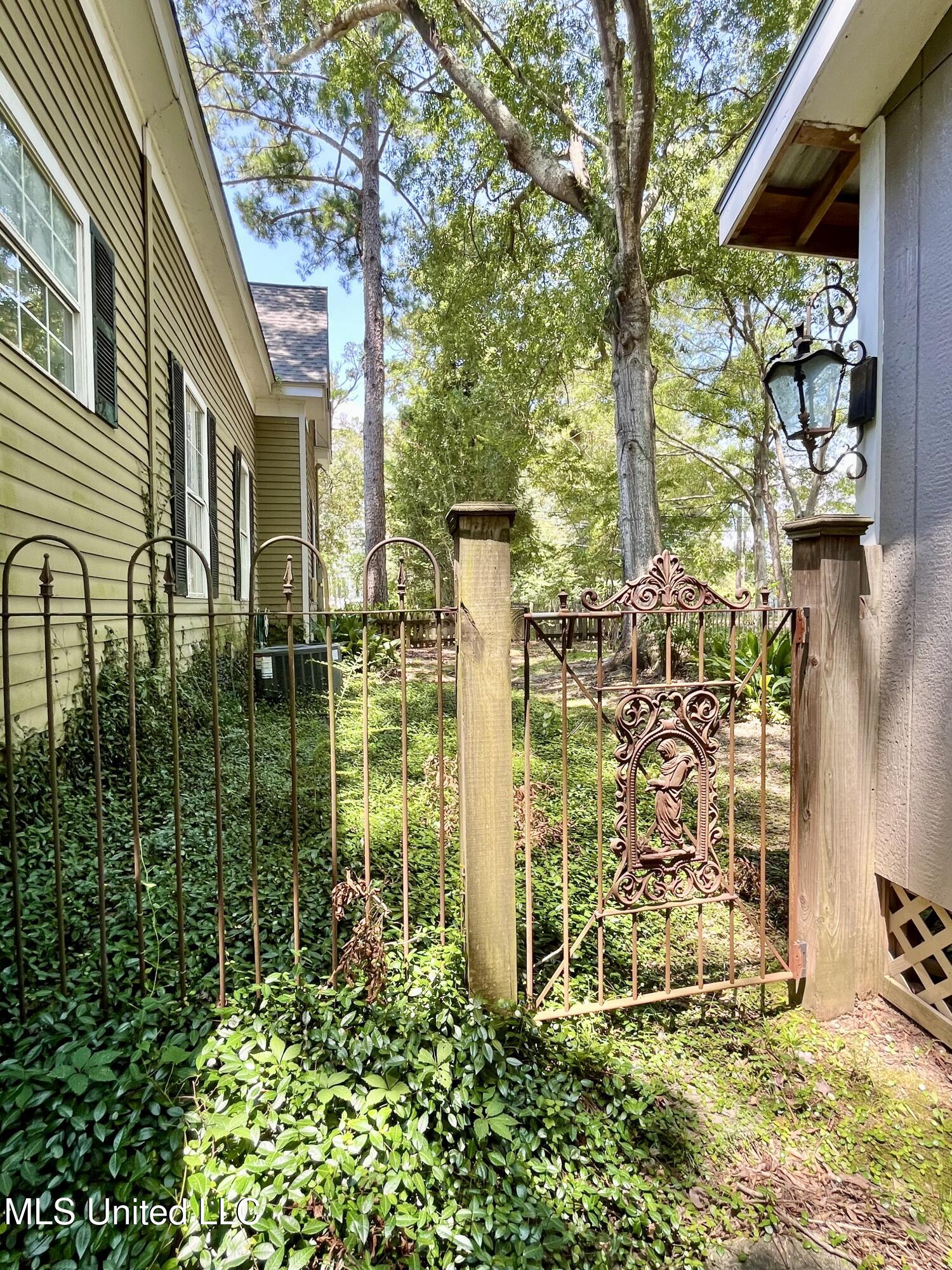 309 South Jackson Street Crystal Springs, MS 39059 - Photo 44 of 45 IMG_2641