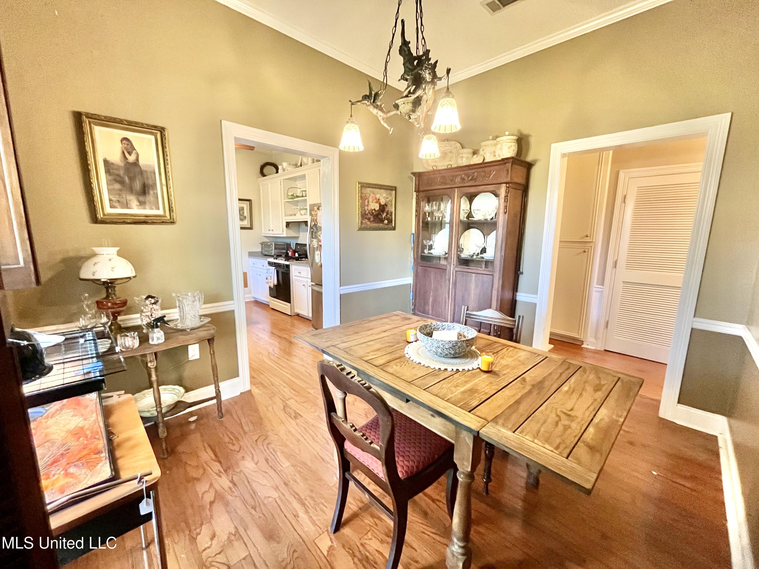 309 South Jackson Street Crystal Springs, MS 39059 - Photo 9 of 45 IMG_2582