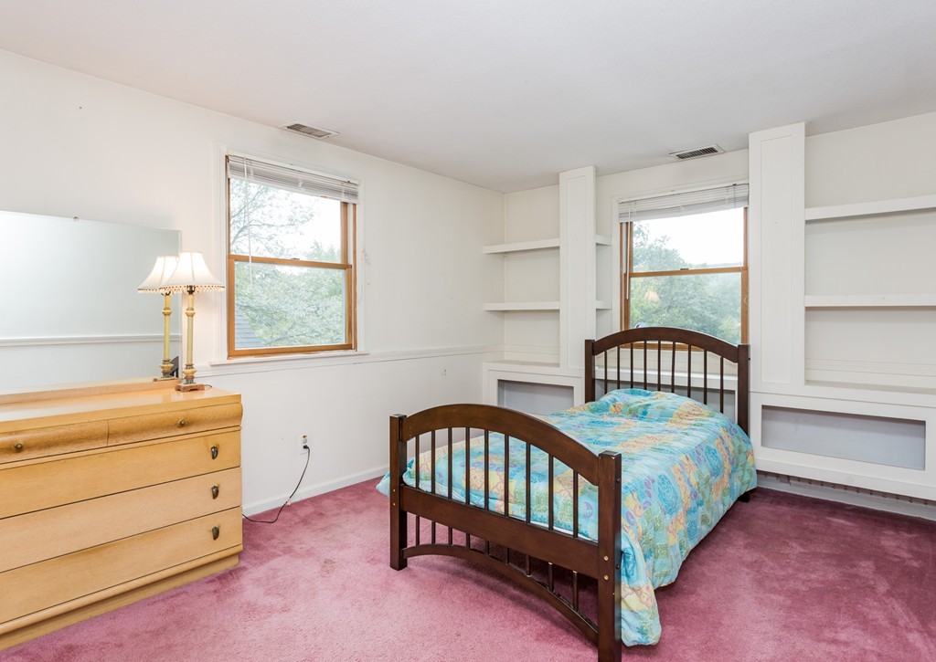 268 Sackett Road Westfield, MA 01085 - Photo 21 of 30 Gallery Image 21