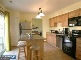 17 Heather Valley Road Holland, PA 18966 - Photo 2 of 12 Kitchen