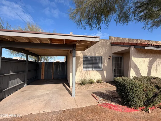 $1,295 | 6527 North 67th Avenue, Unit 101, Glendale, AZ 85301