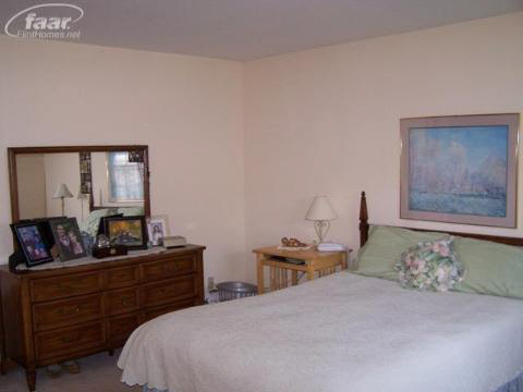 6380 Bullard Road Fenton, MI 48430 - Photo 12 of 21 20354206-11.JPG