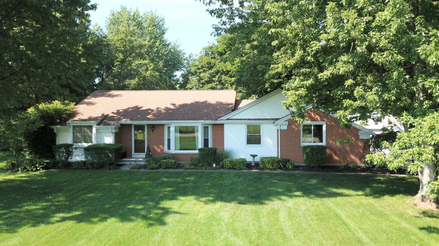 2295 Shrine Road Springfield, OH 45502 - Photo 2 of 58