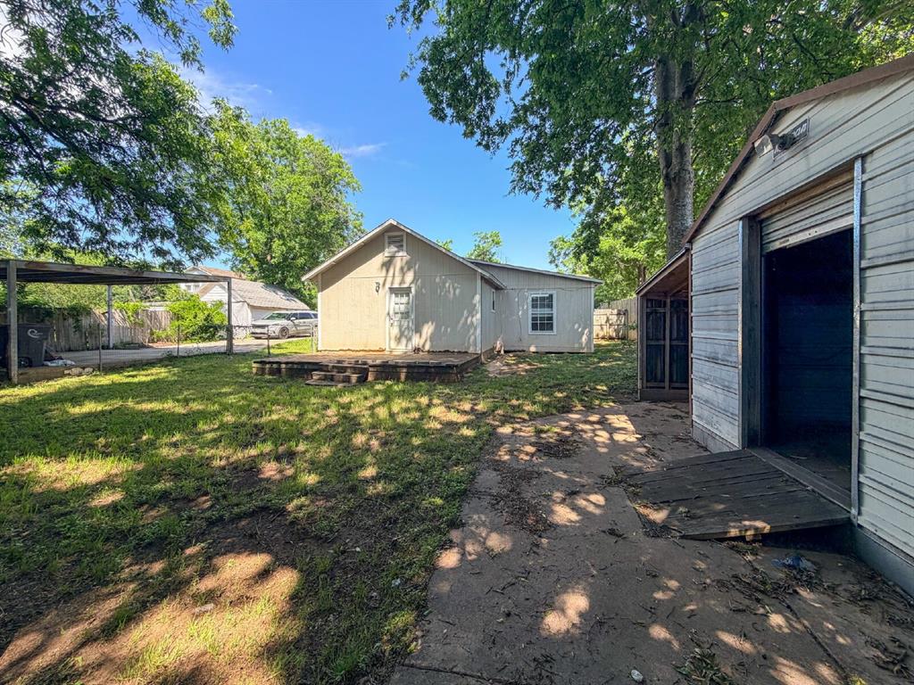 1705 North Robinson Street Cleburne, TX 76031 - Photo 16 of 16