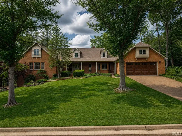 $845,000 | 10348 Oglesby Drive, Evansville, IN 47720