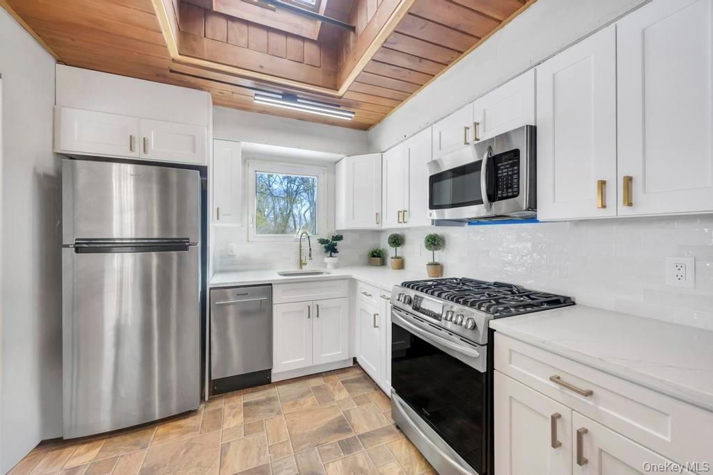 1175 Old Nichols Road Islandia, NY 11749 - Photo 6 of 20