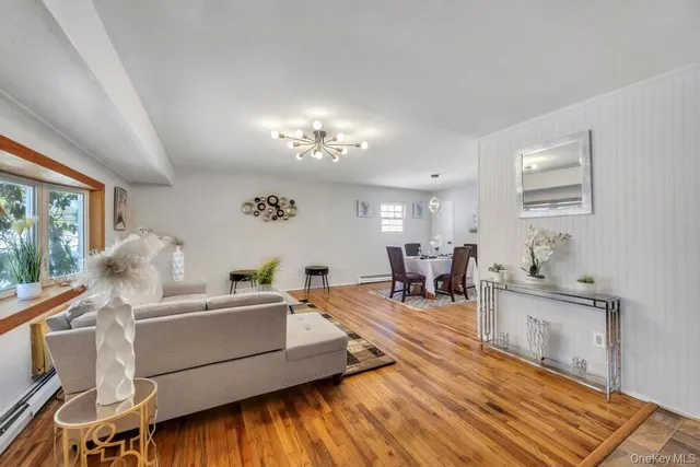 $499,999 | 1175 Old Nichols Road, Islandia, NY 11749