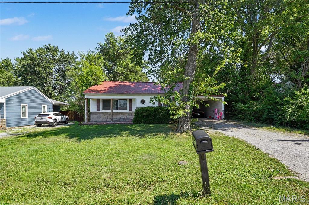 930 York Road Mount Vernon, IL 62864 - Photo 2 of 17