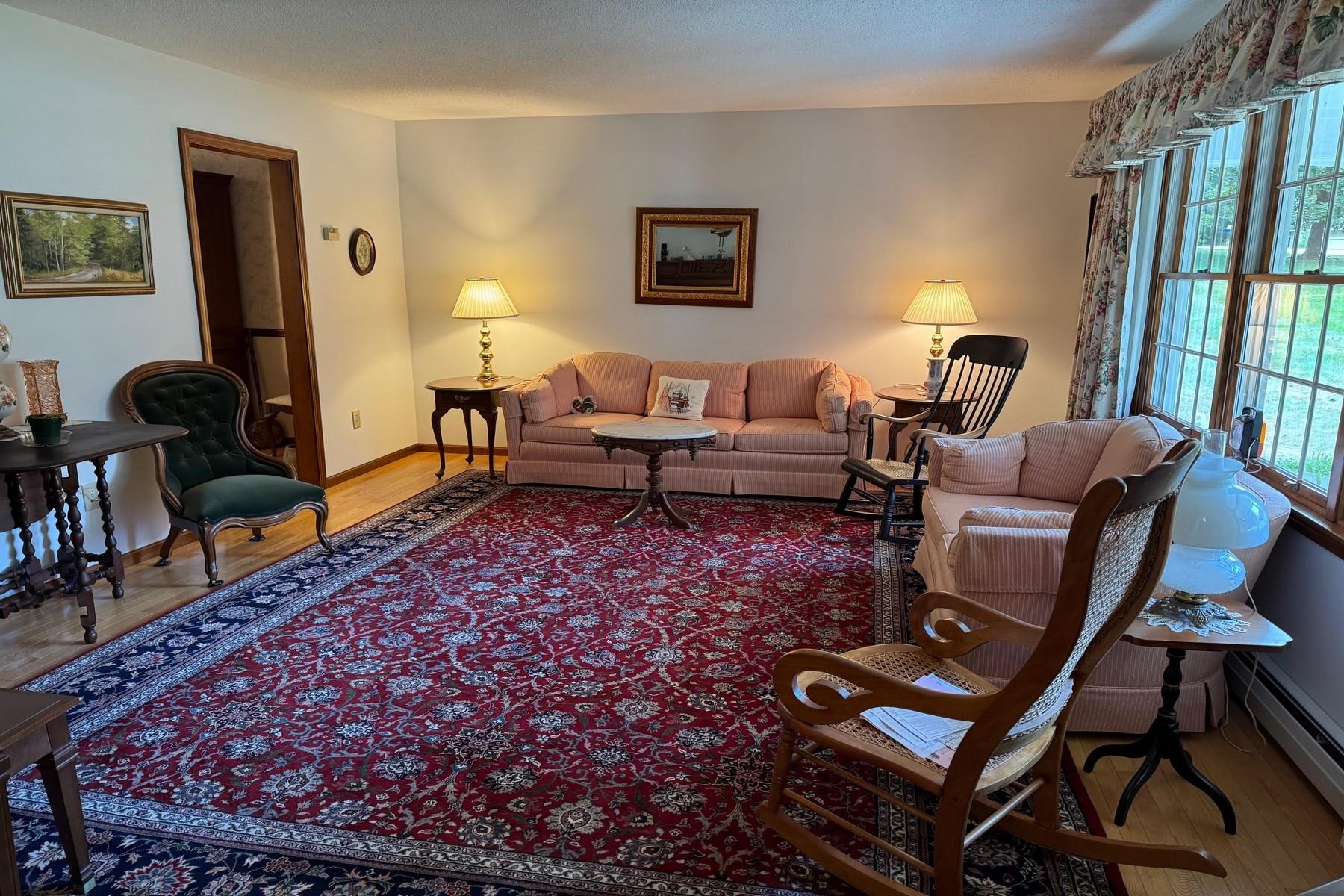 27 Georgeanna Boulevard Rutland Town, VT 05701 - Photo 13 of 28