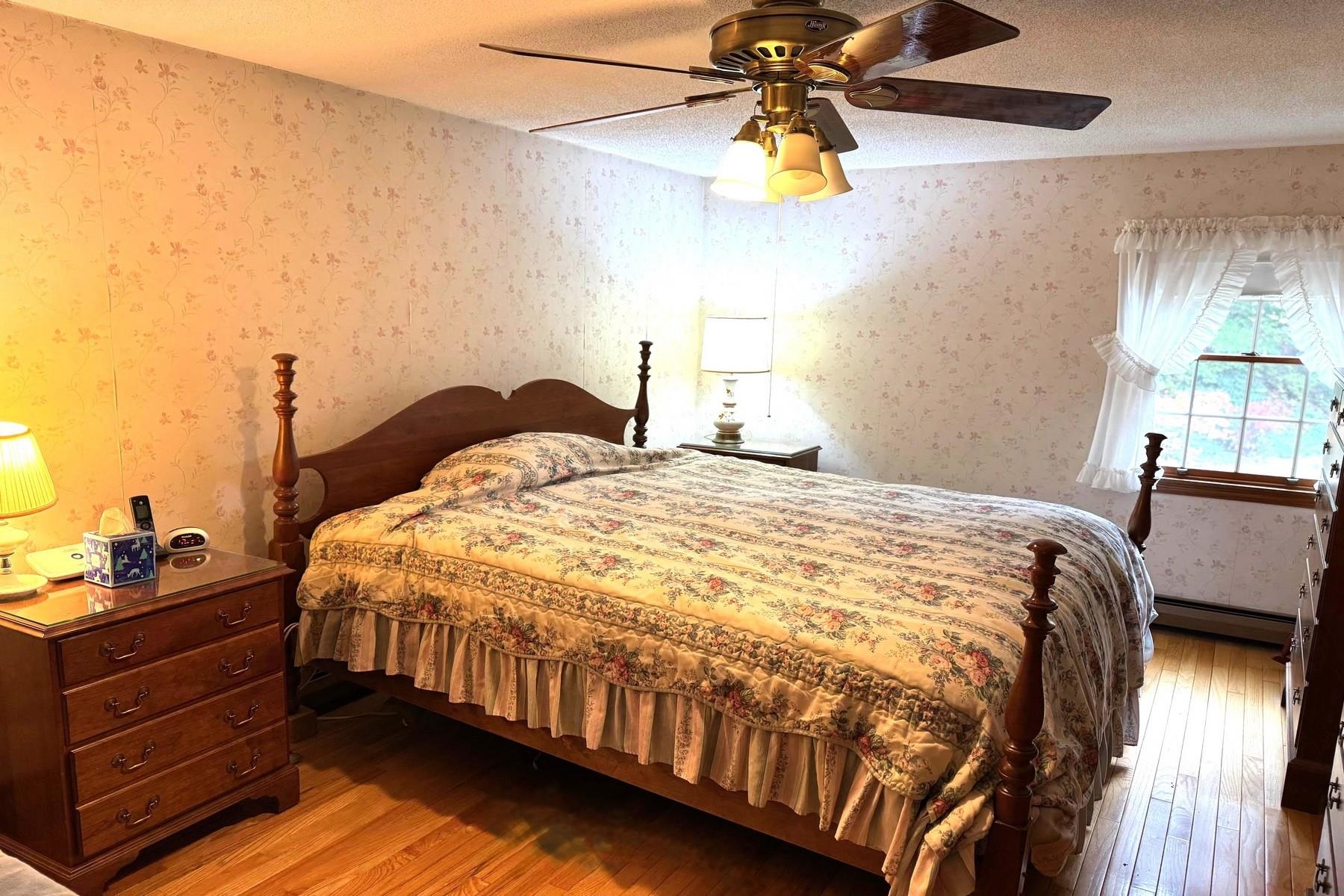 27 Georgeanna Boulevard Rutland Town, VT 05701 - Photo 15 of 28