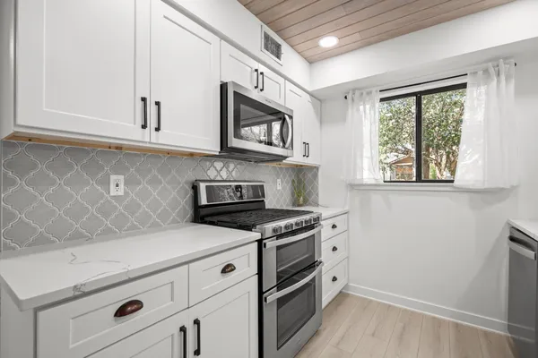 $4,400 | 5504 Kings Highway, Austin, TX 78745