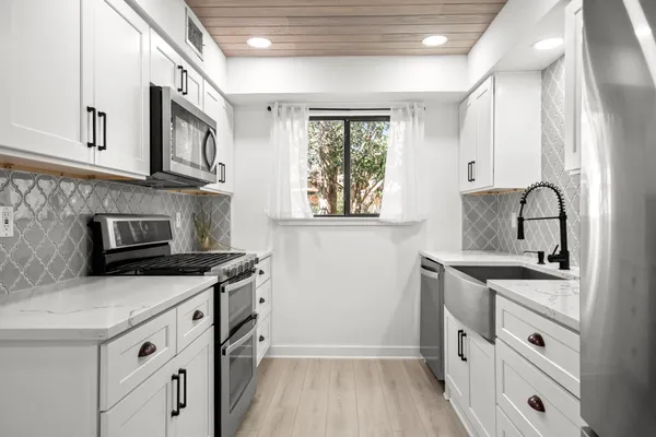 $4,400 | 5504 Kings Highway, Austin, TX 78745