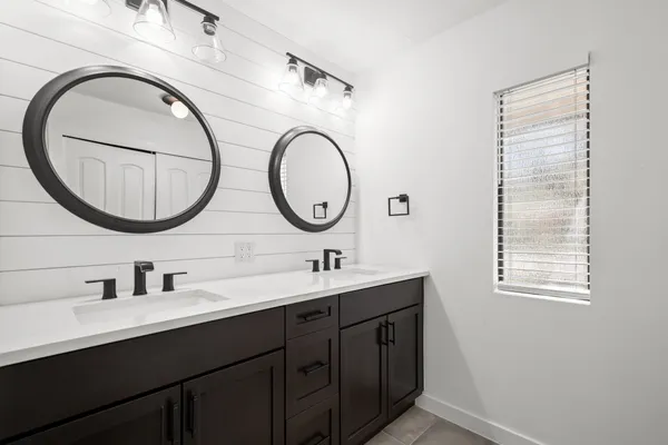 $4,400 | 5504 Kings Highway, Austin, TX 78745