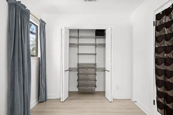 $4,400 | 5504 Kings Highway, Austin, TX 78745