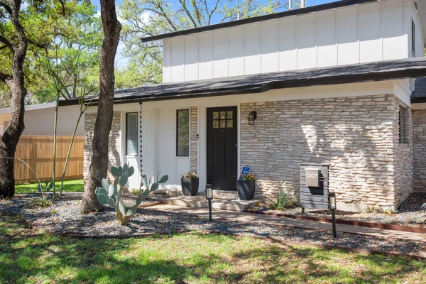 $4,400 | 5504 Kings Highway, Austin, TX 78745