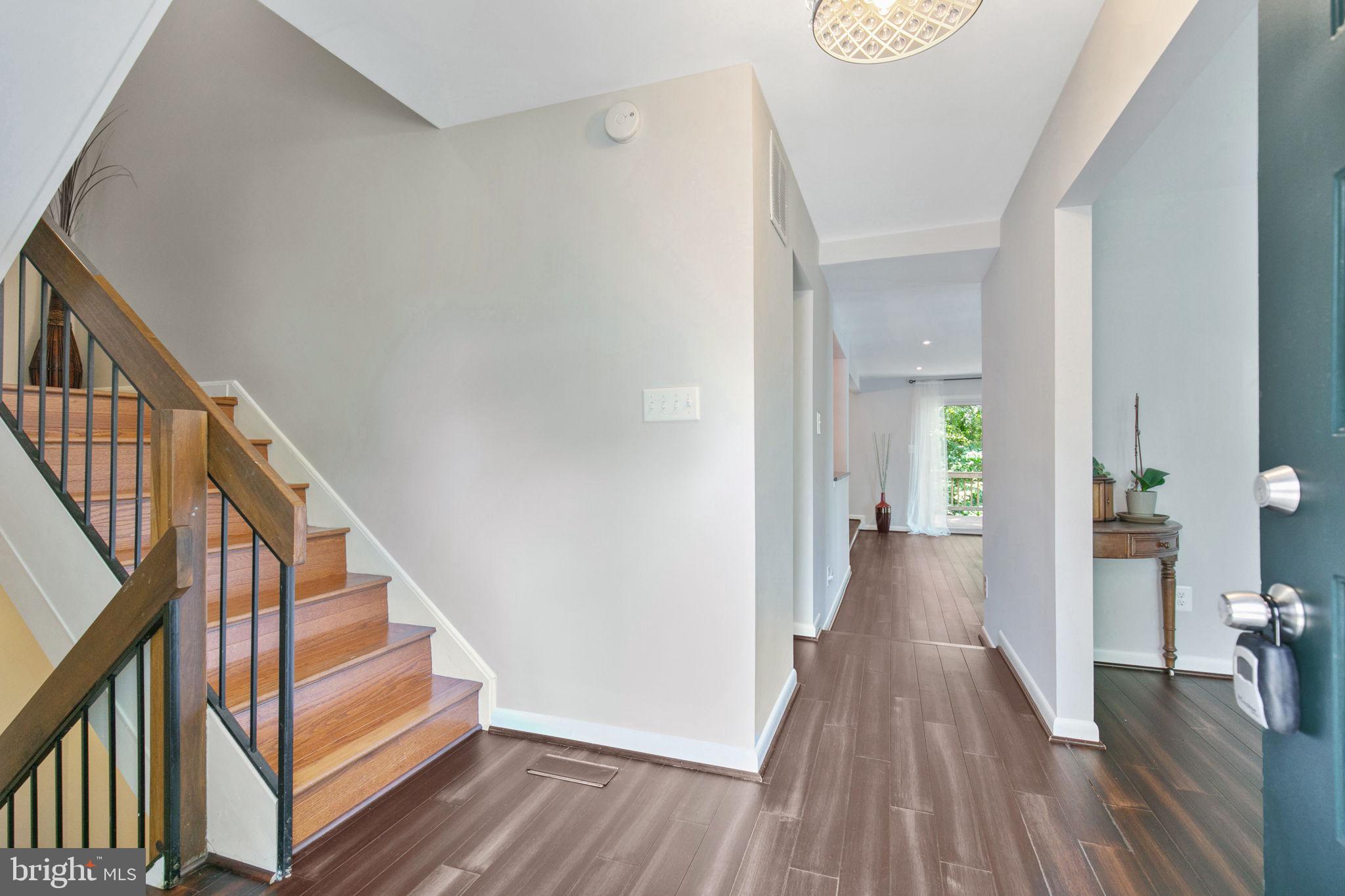 2259 Cedar Cove Court Reston, VA 20191 - Photo 3 of 68 Gallery Image 3