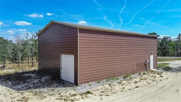 $1,100,000 | 5061 West Oakhill Street, Dunnellon, FL 34433