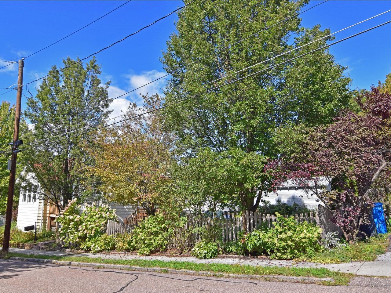 34 Hoover Street Burlington, VT 05401 - Photo 11 of 49