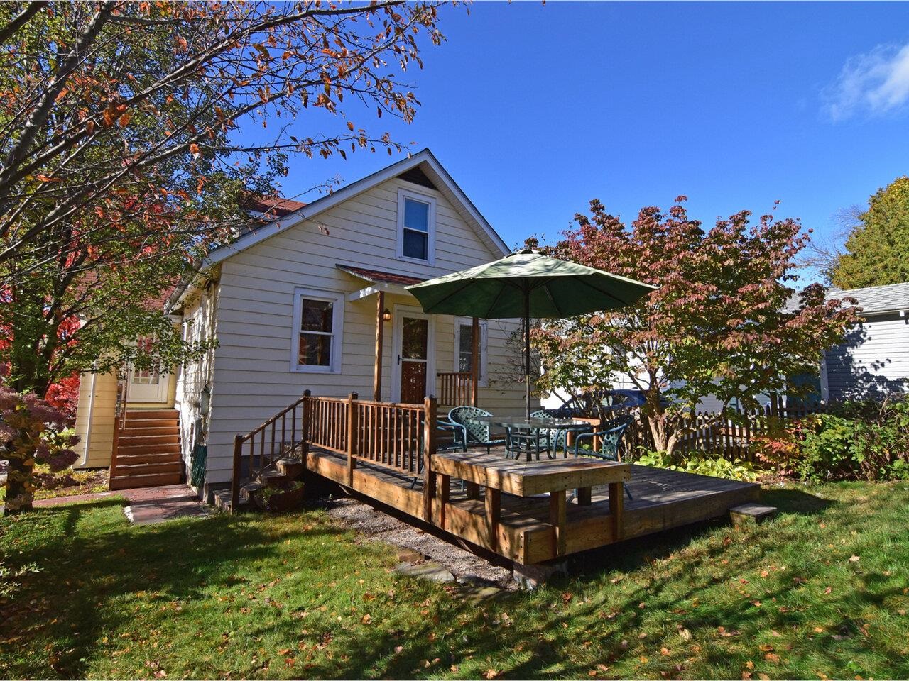 34 Hoover Street Burlington, VT 05401 - Photo 3 of 49