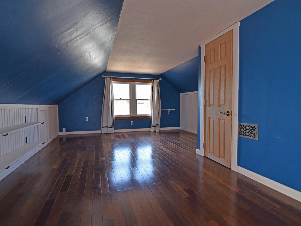 34 Hoover Street Burlington, VT 05401 - Photo 38 of 49