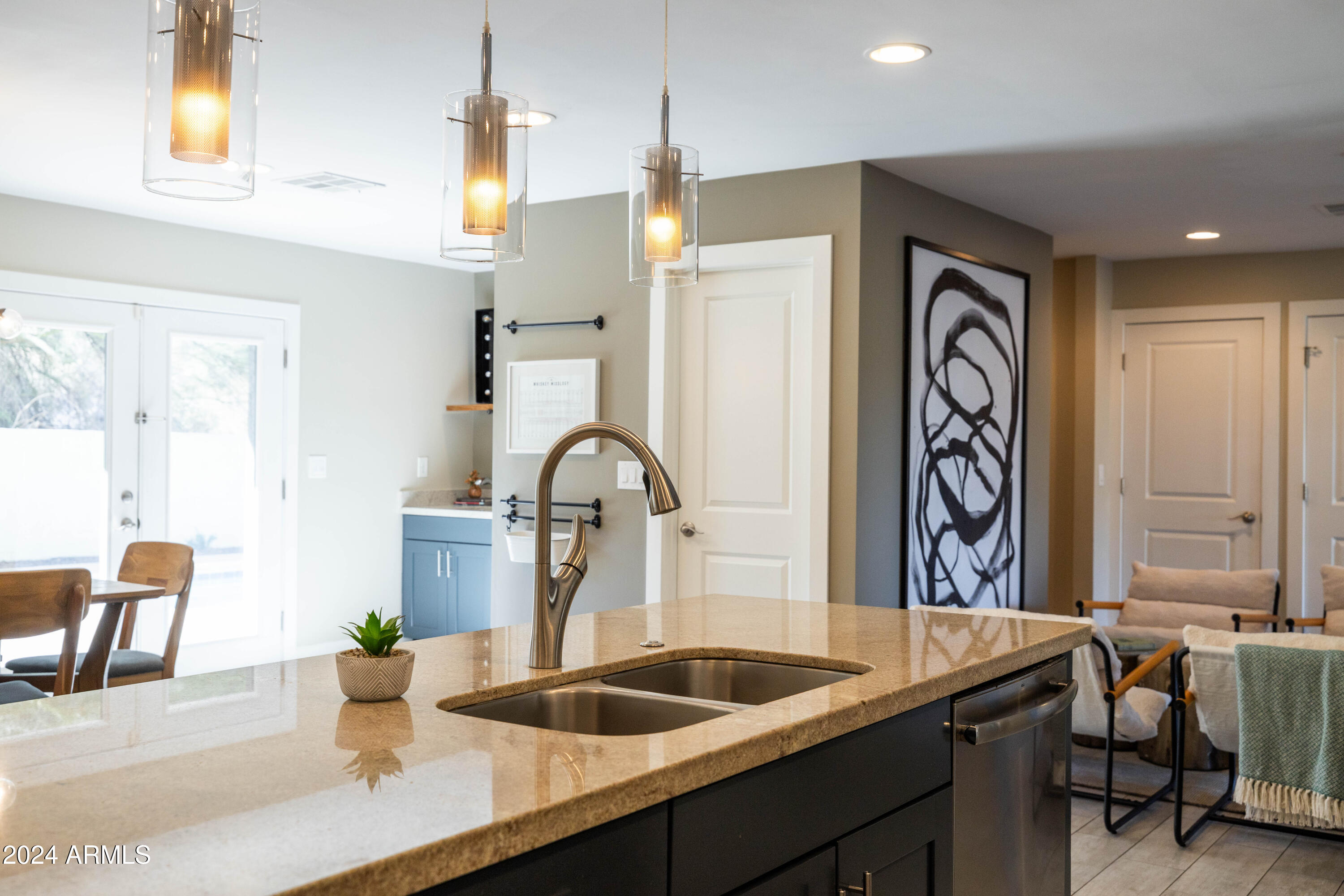 1801 East Hatcher Road Phoenix, AZ 85020 - Photo 13 of 77 Designer Lighting