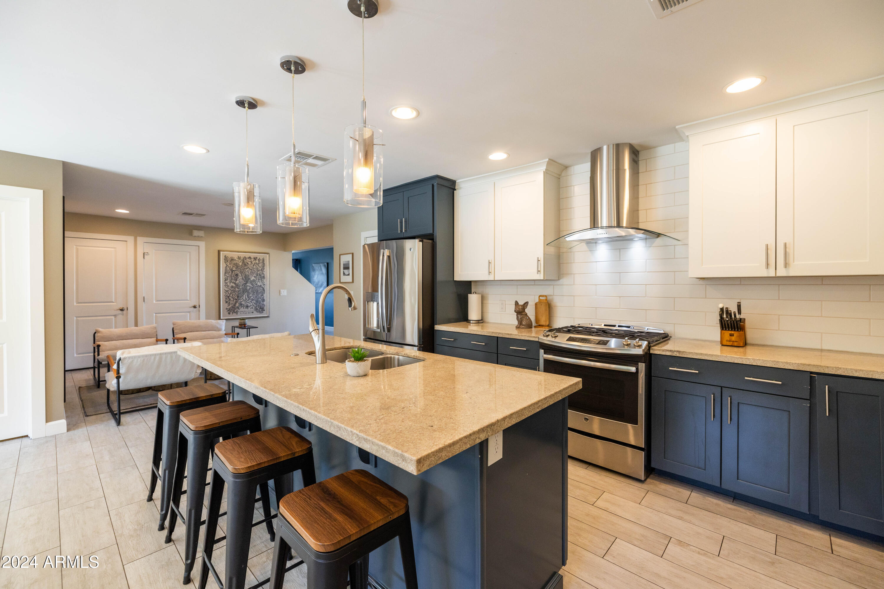 1801 East Hatcher Road Phoenix, AZ 85020 - Photo 10 of 77 Kitchen