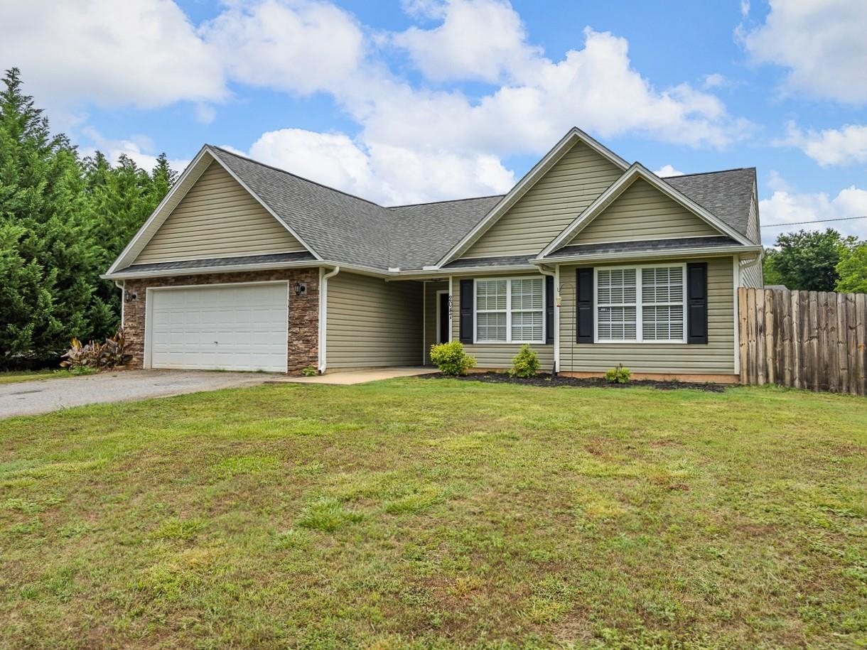 2047 Ballenger Road Wellford, SC 29385 - Photo 2 of 27