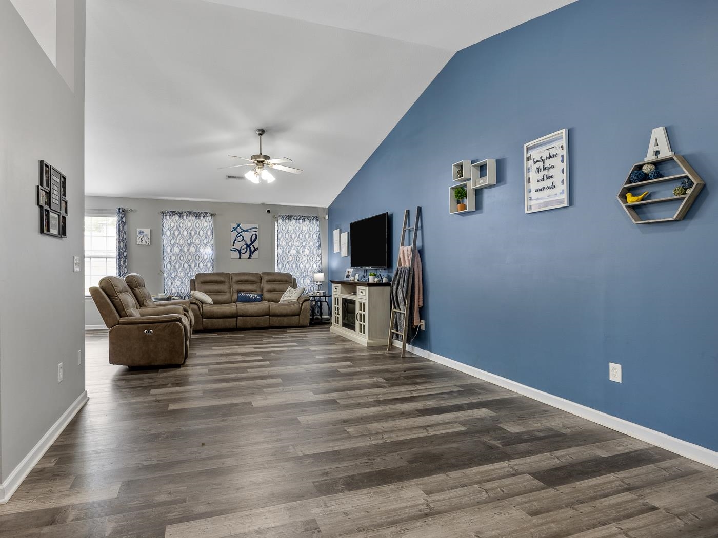 2047 Ballenger Road Wellford, SC 29385 - Photo 4 of 27
