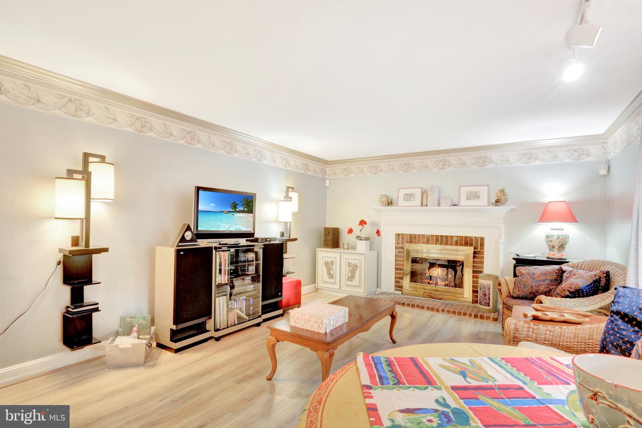 12268 Angel Wing Court Reston, VA 20191 - Photo 14 of 38 Gallery Image 14