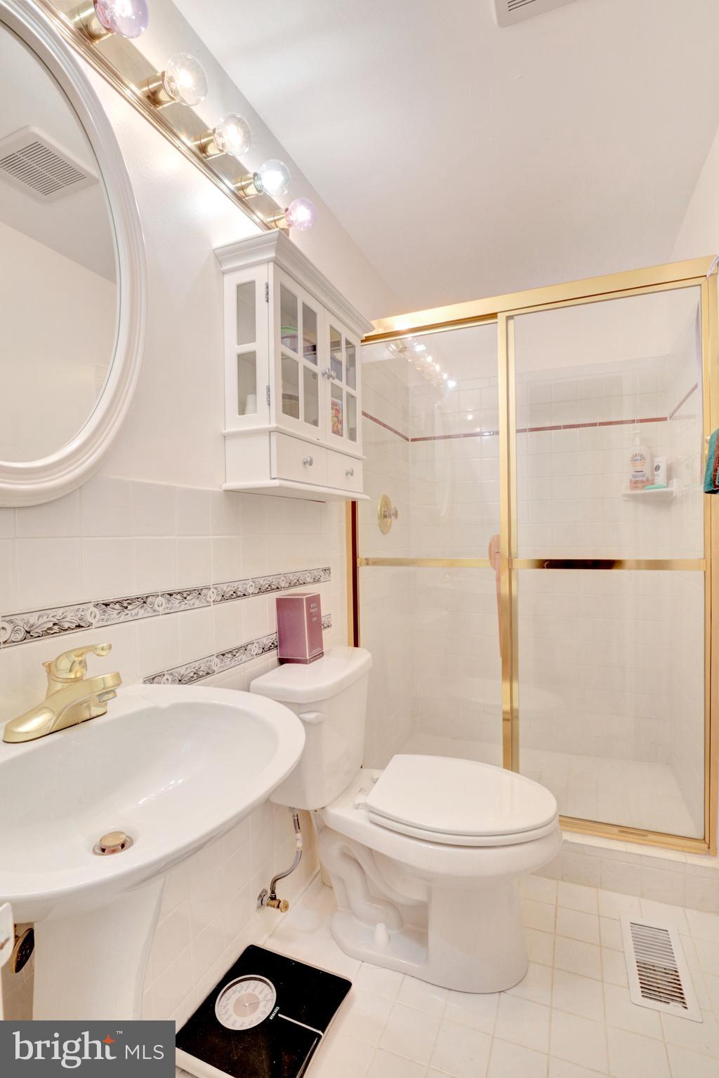 12268 Angel Wing Court Reston, VA 20191 - Photo 25 of 38 Gallery Image 25