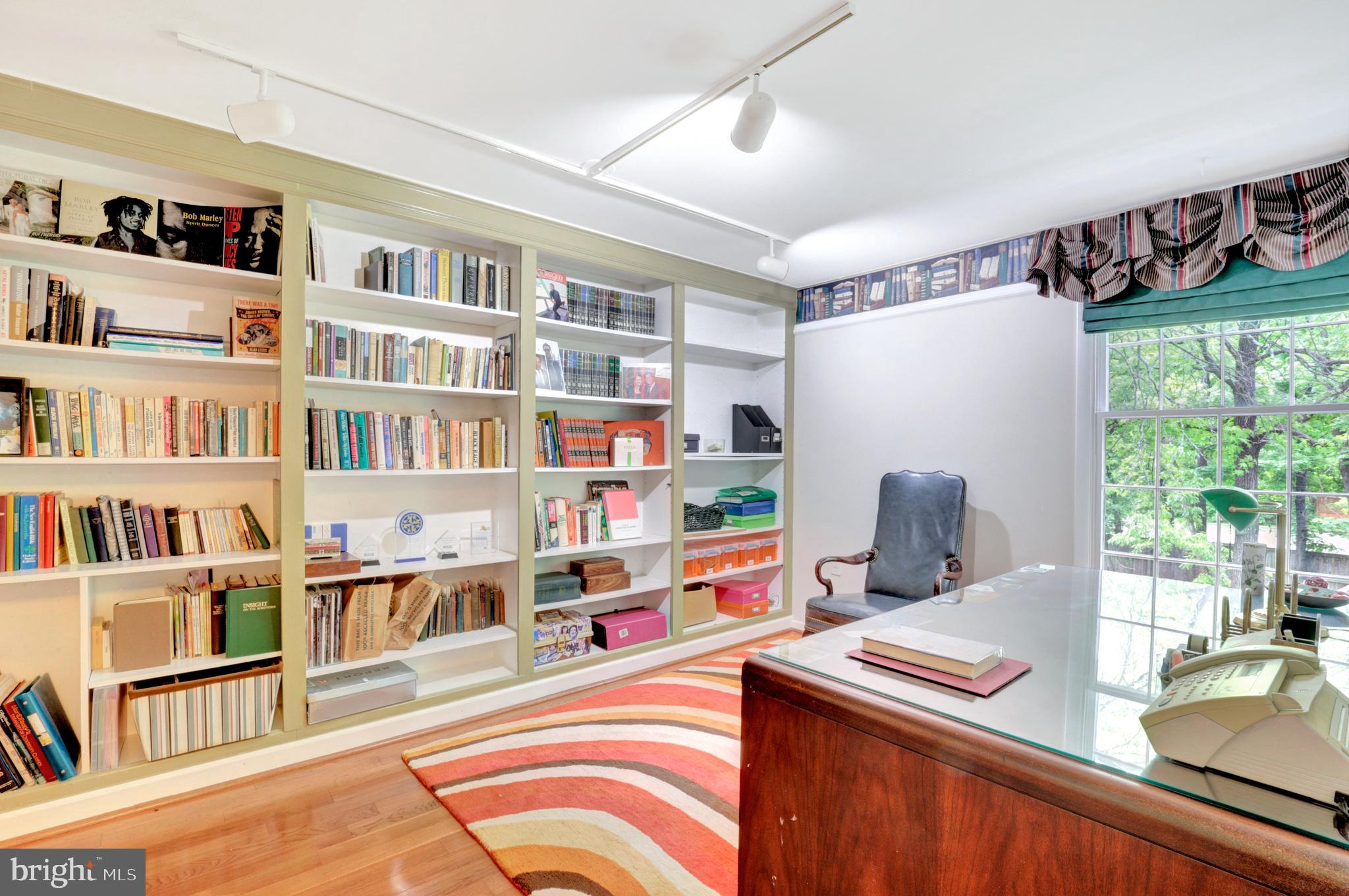 12268 Angel Wing Court Reston, VA 20191 - Photo 32 of 38 Gallery Image 32