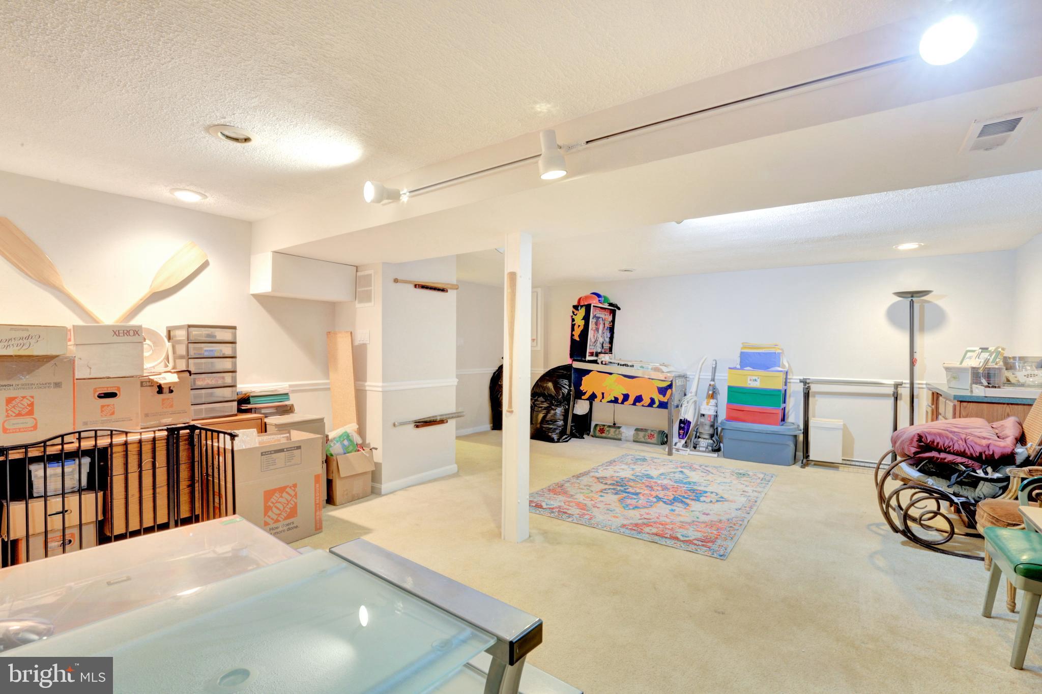 12268 Angel Wing Court Reston, VA 20191 - Photo 38 of 38 Gallery Image 38