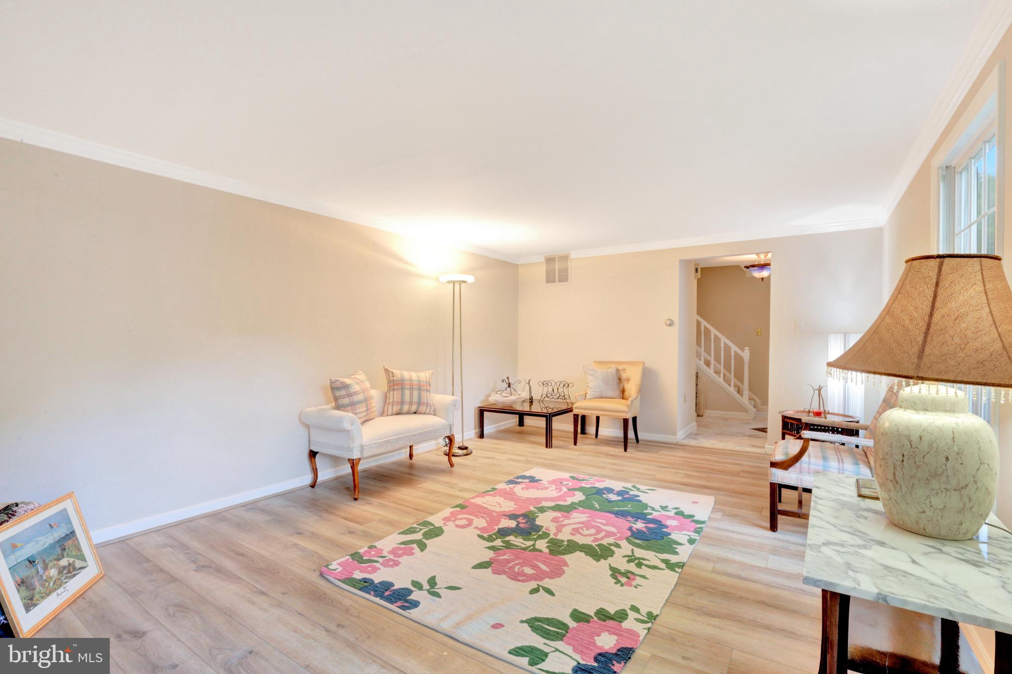 12268 Angel Wing Court Reston, VA 20191 - Photo 6 of 38 Gallery Image 6