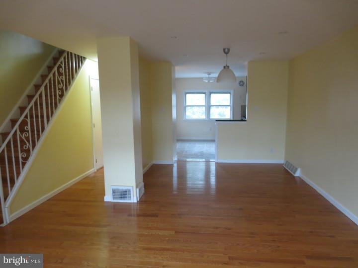 3340 Morning Glory Road Philadelphia, PA 19154 - Photo 5 of 21