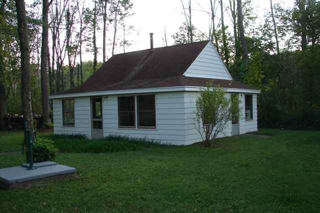 4837 West Lake Road Lapeer, MI 48446 - Photo 9 of 13 31114557-8.JPG