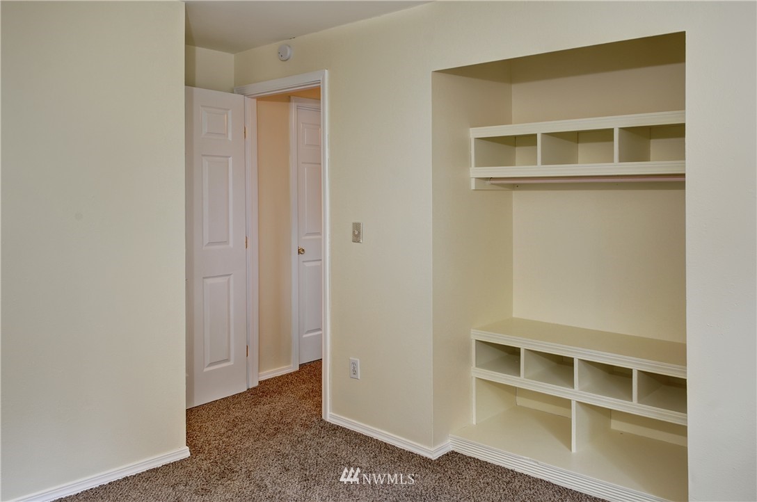 15619 Virginia Loop Road Northeast Poulsbo, WA 98370 - Photo 11 of 19 Gallery Image 11