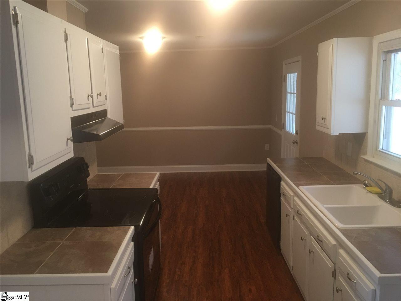 6 Spring Lake Road Piedmont, SC 29673 - Photo 2 of 11 Gallery Image 2