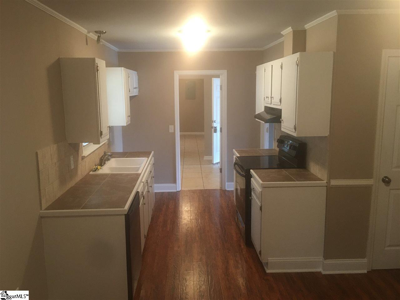 6 Spring Lake Road Piedmont, SC 29673 - Photo 3 of 11 Gallery Image 3