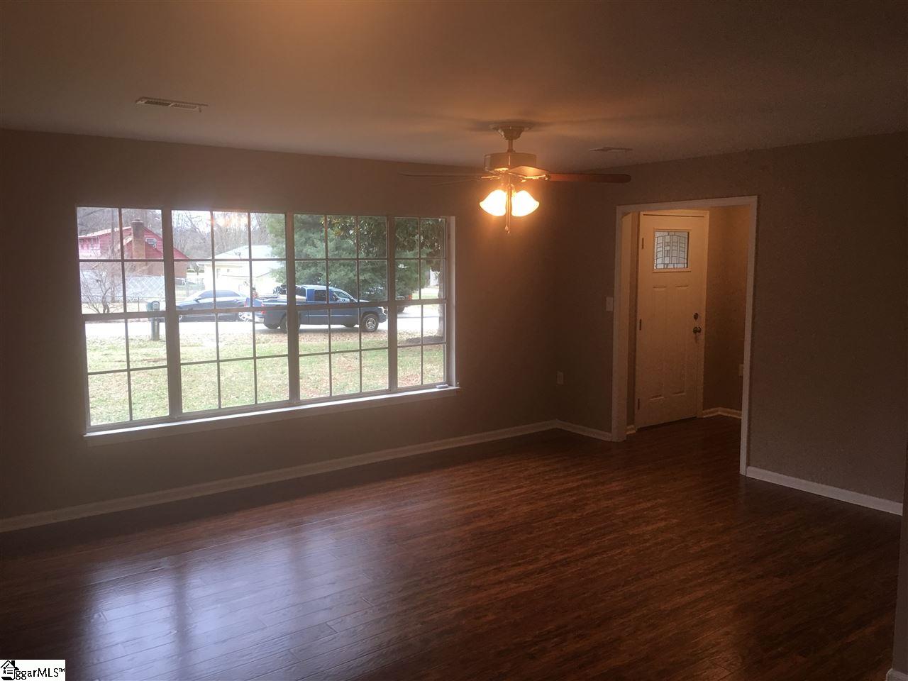 6 Spring Lake Road Piedmont, SC 29673 - Photo 5 of 11 Gallery Image 5