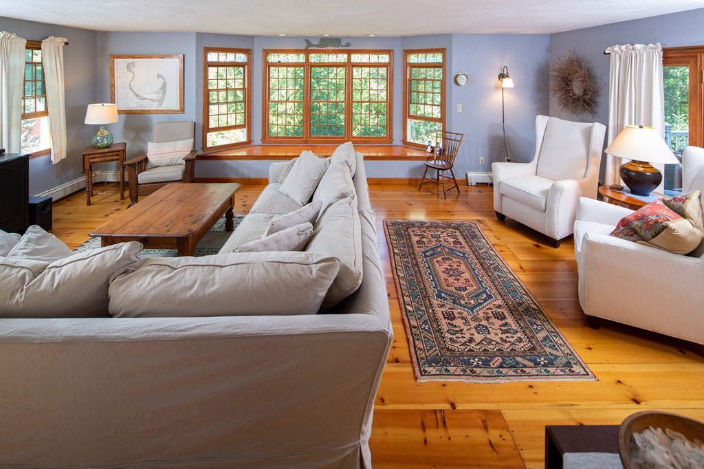 4 Lookout Point Road Plymouth, MA 02360 - Photo 12 of 35 Gallery Image 12