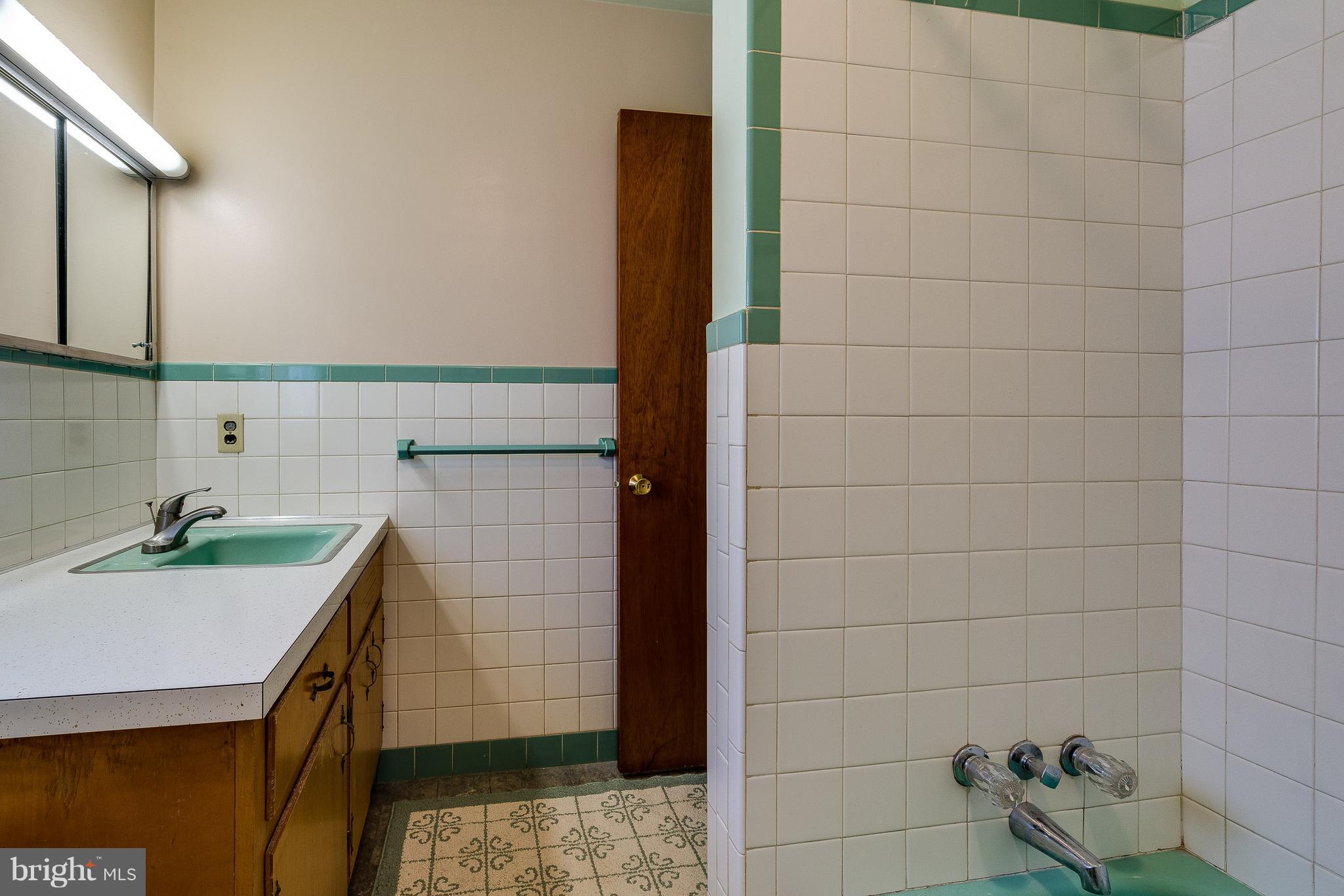 1026 Hunsicker Road Lancaster, PA 17601 - Photo 17 of 25
