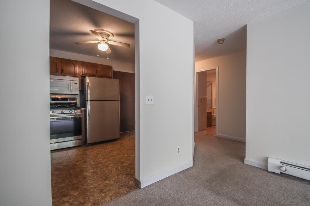 379 Huse Road, Unit 31 Manchester, NH 03103 - Photo 7 of 19