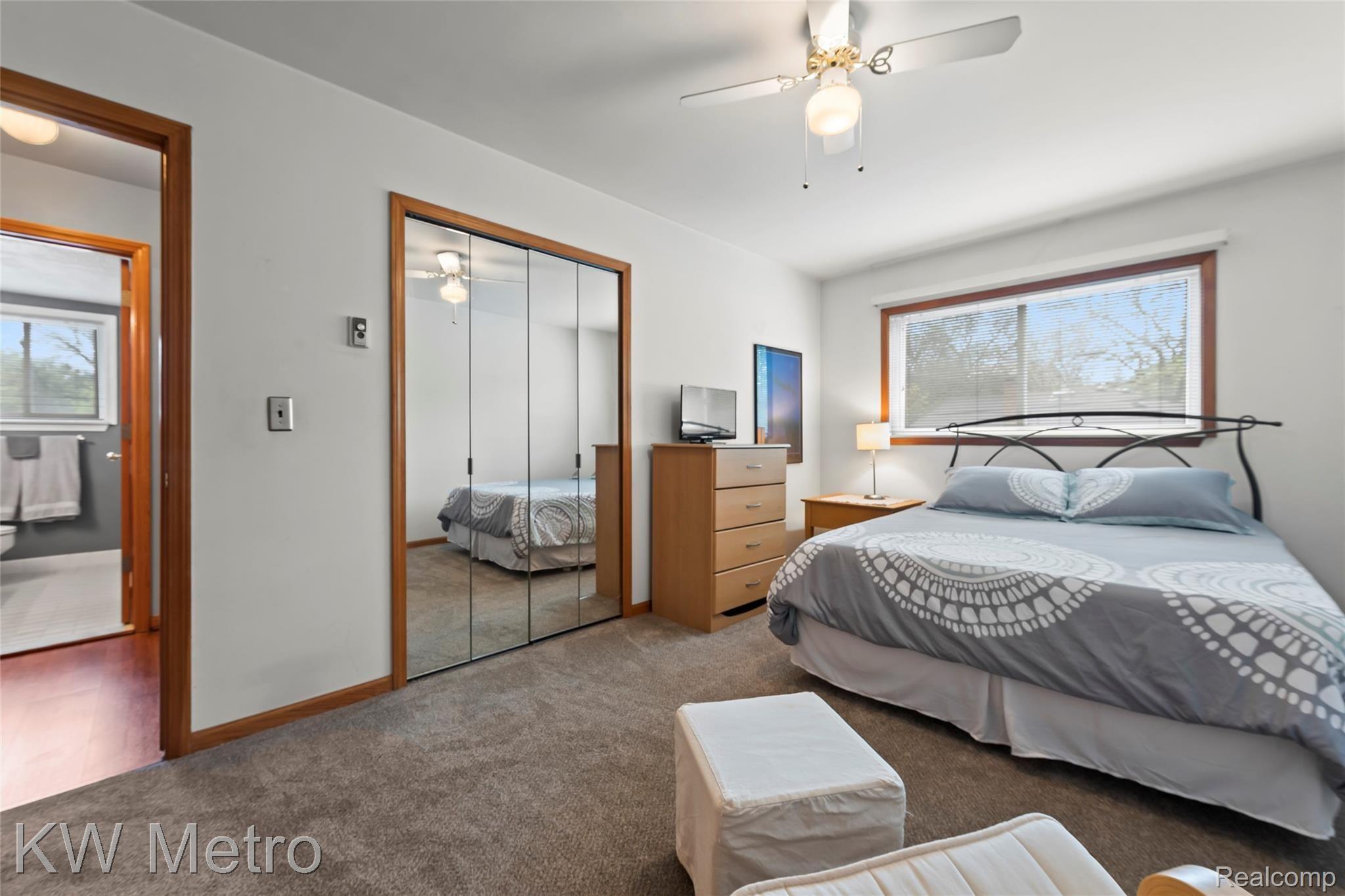4345 Crooks Road, Unit 23 Royal Oak, MI 48073 - Photo 12 of 20 Master Bedroom