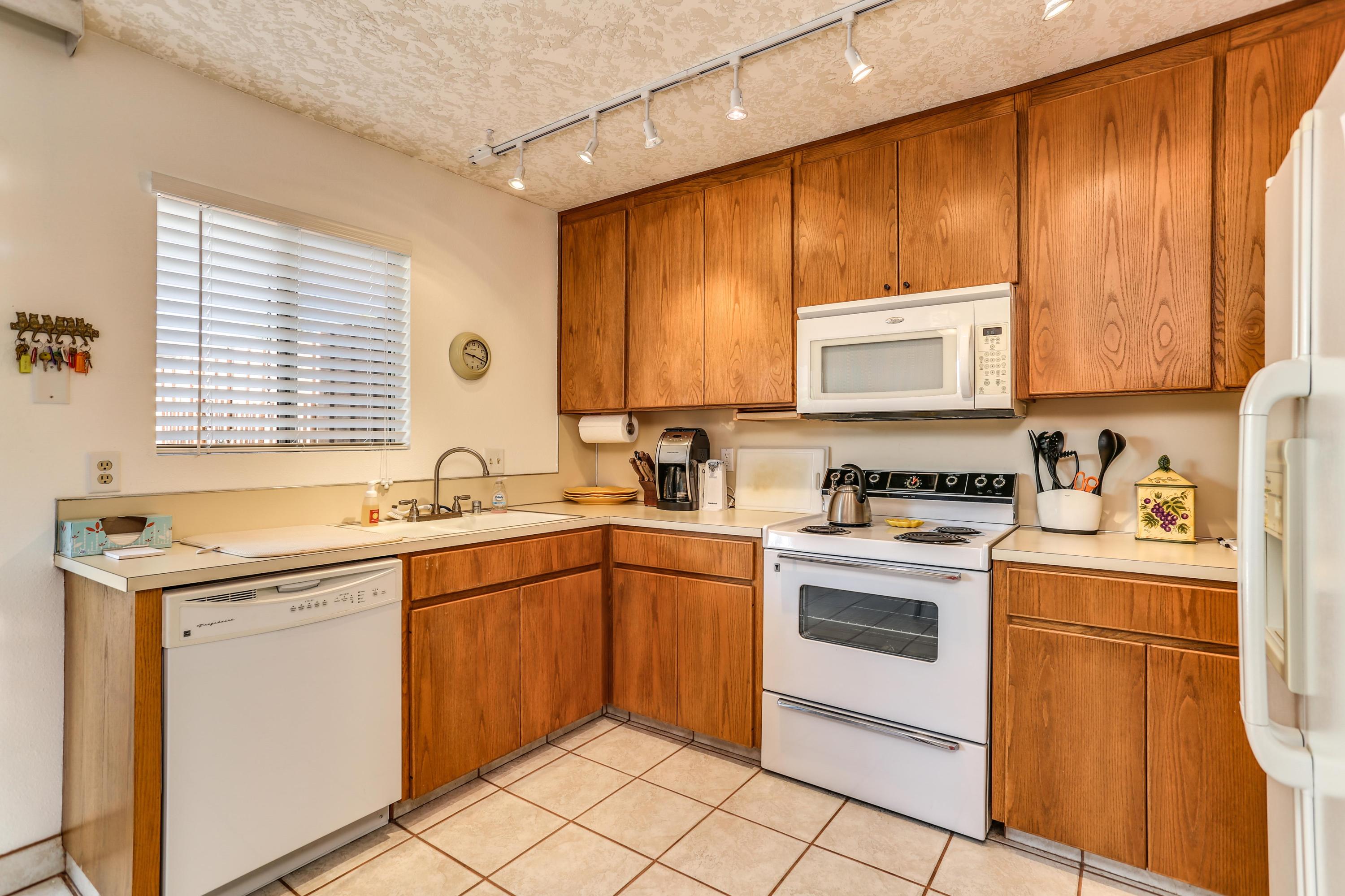1268 Ramon Road, Unit 53 Palm Springs, CA 92264 - Photo 13 of 26 13
