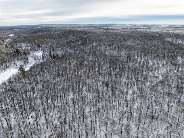 $733,780 | 4 Comet Road, Birchwood, WI 54817