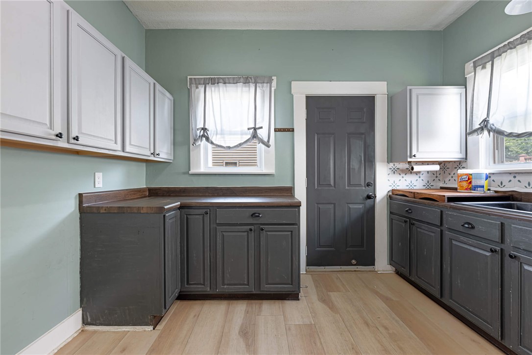 308 Ridge Road Springfield, OH 45503 - Photo 8 of 28 Gallery Image 8