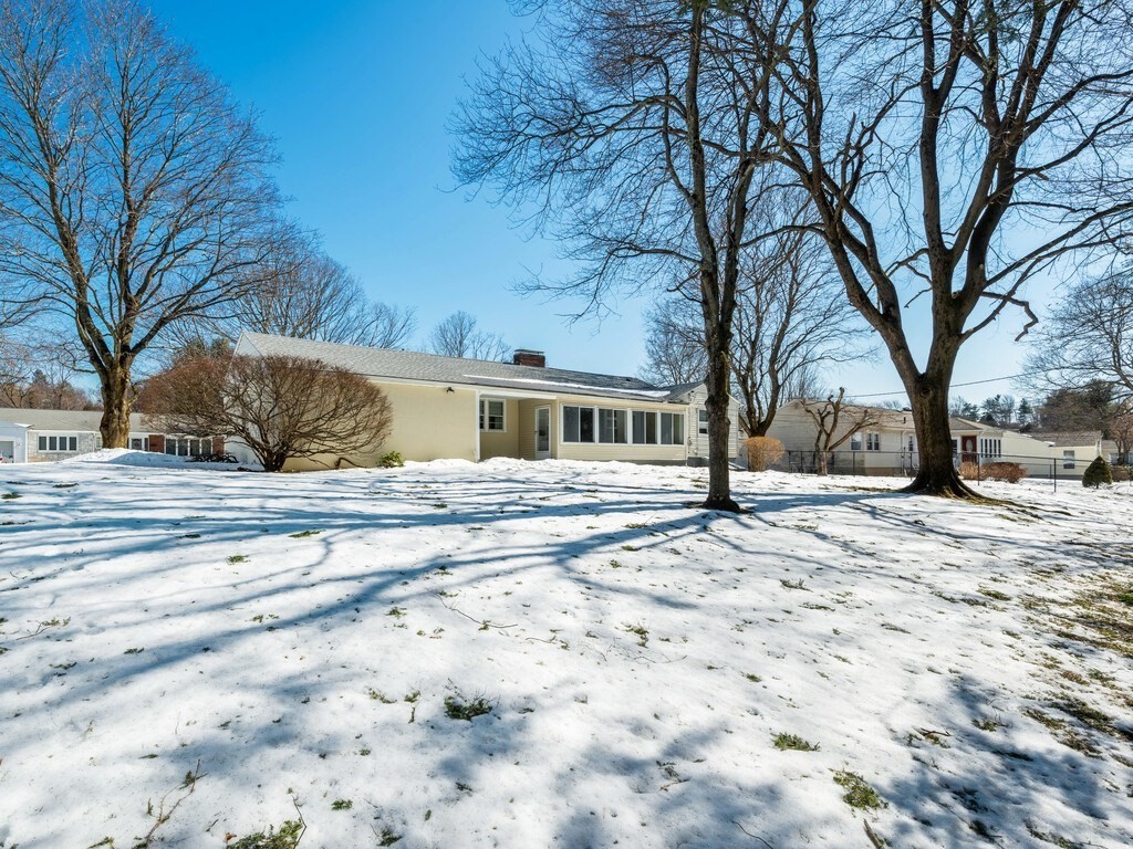 9 Southwood Road Worcester, MA 01609 - Photo 30 of 38 Gallery Image 30